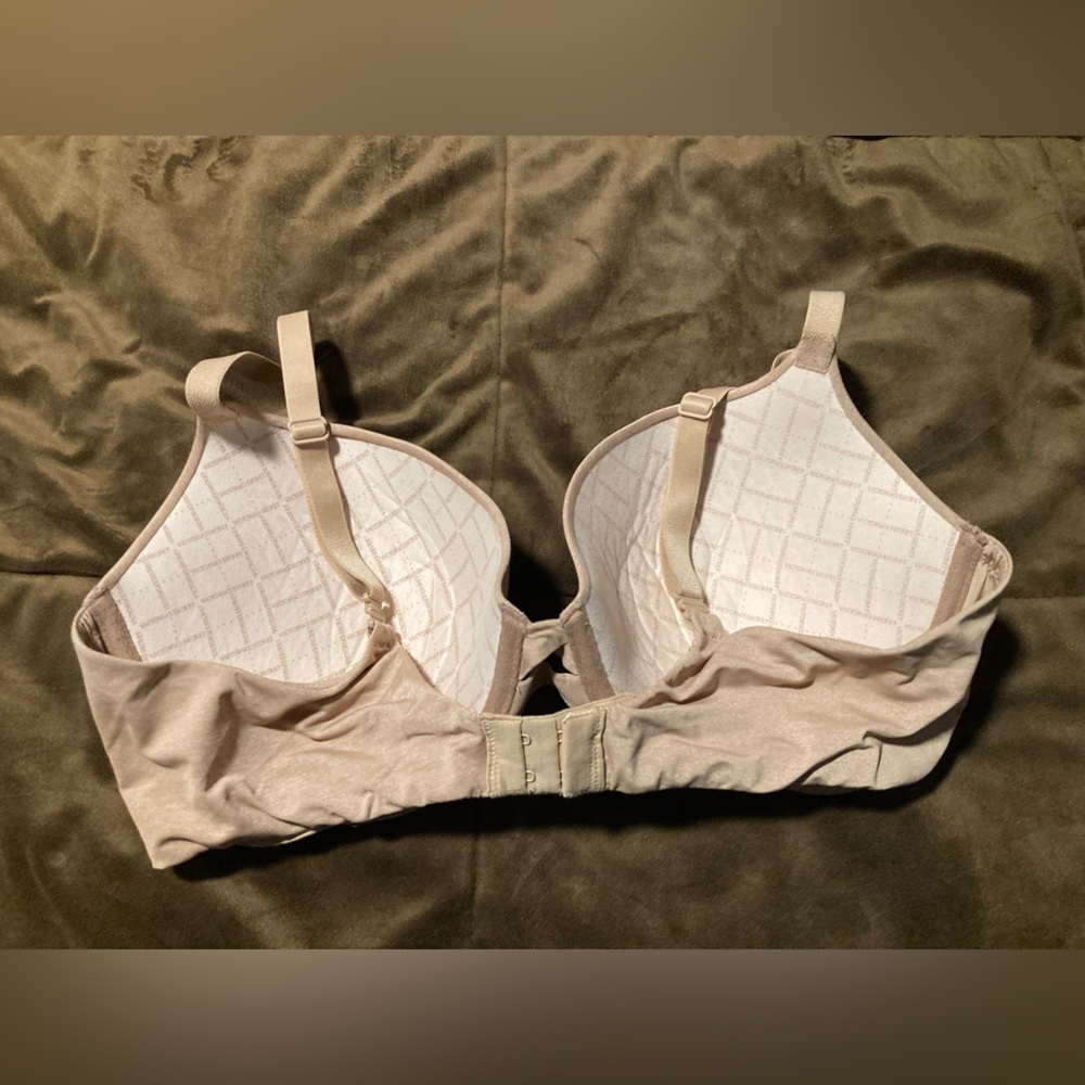 Victoria’s Secret brand, size 38D, padded perfect coverage, neutral and comfy - Picture 2 of 3